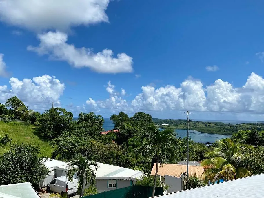 Logement 3 Chambres Climatisees & Piscine Vue Mer Le Robert 0*,  Martinique